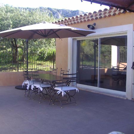 Petit Coin De Paradis Apartment Merindol Exterior photo